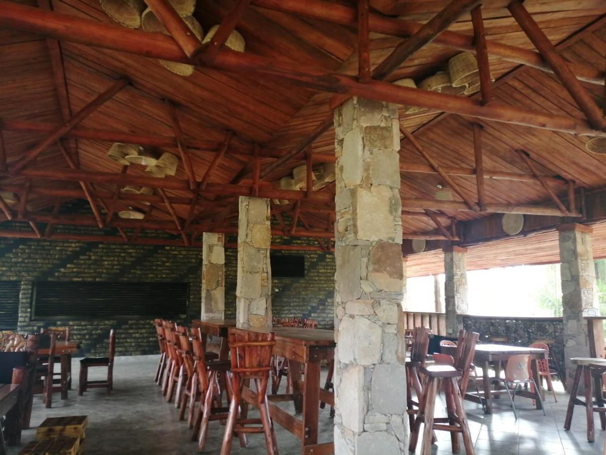 Murchison Backpackers Masindi Extérieur photo